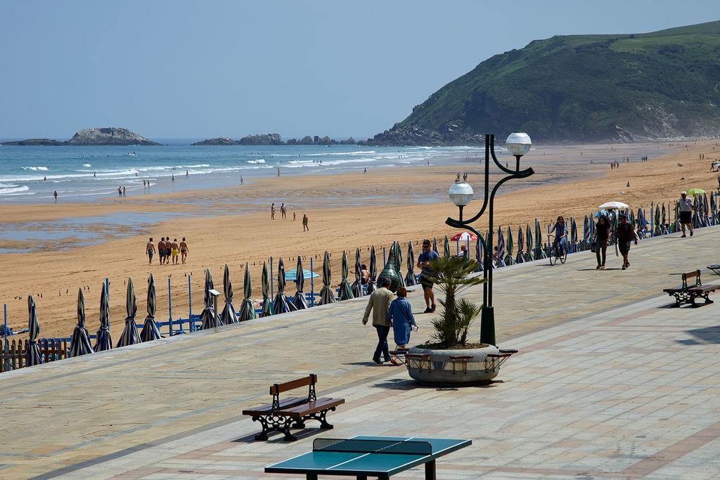 Apartamentos Egona Zarautz Sobre El Mar ภายนอก รูปภาพ